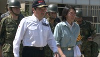 小野寺防衛大臣が被災地を視察「災害ごみの撤去を加速」倉敷市