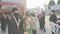 春高バレー2連覇!就実バレー部が岡山に凱旋「興奮して寝られていない」