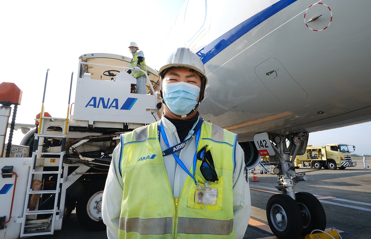 安全な空旅のため奔走 空港の立入禁止エリアで働くスタッフの仕事に密着