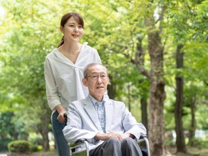 家族信託の「受益者代理人」とは  年老いた受益者に代わって受託者に要望を伝える