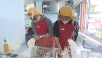 離島に移住した若者たちが活躍!カフェ併設の新たな「憩いの場」 香川・丸亀市