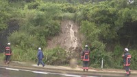 峰山トンネル付近では土砂の一部が崩壊 香川でも大雨警報、臨時休校など影響