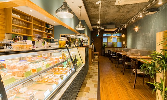 レストラン→「グローサラント」に業態変更 苦境の打破へ、食材問屋の挑戦