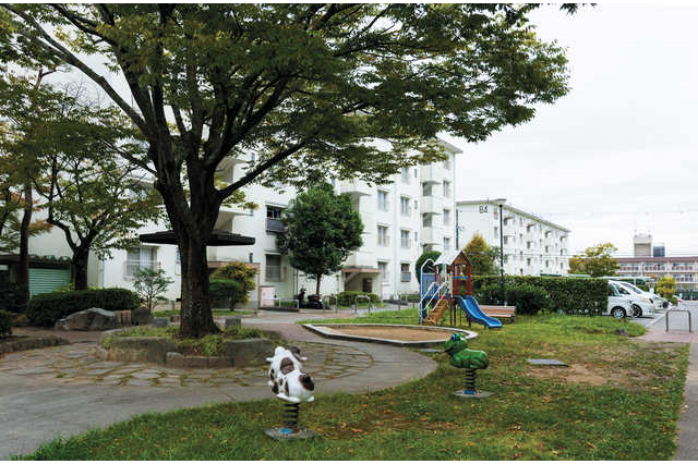 緑も多い有野団地