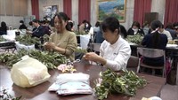 小豆島を訪れた人に幸せを…観光業者らが「オリーブリース」を制作 香川