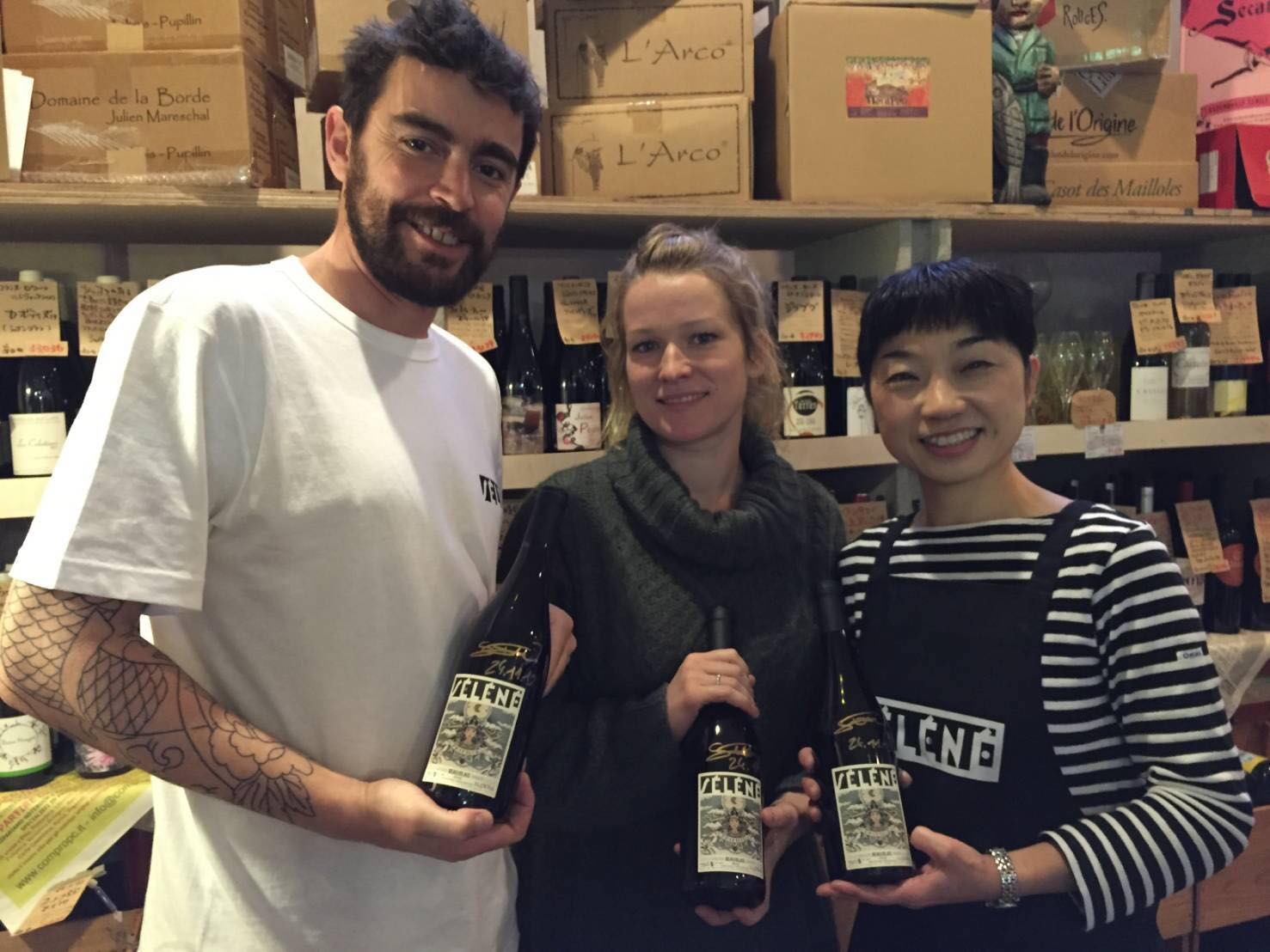 ボジョレー・ヌーヴォーを予約で1000本売る酒店 生産者紹介する冊子が好評