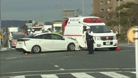 高齢女性を搬送中の救急車が乗用車と衝突 付き添いの男性が軽傷 岡山市