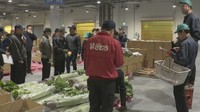 高松市中央卸売市場の新青果棟で競りが始まる 適切な温度管理が行える閉鎖型施設