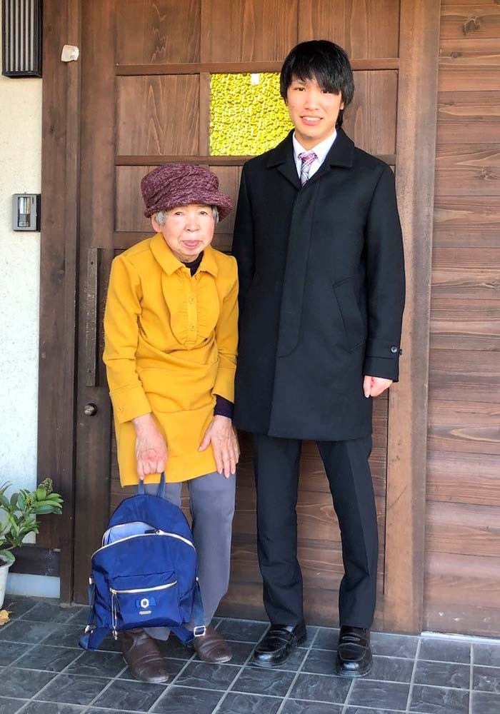 成人式を迎えたコウヘイさんとの記念撮影