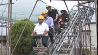 険しい山岳地帯が多いネパールに物資運搬用モノレールを 代理店経営者らが岡山市の企業を訪問