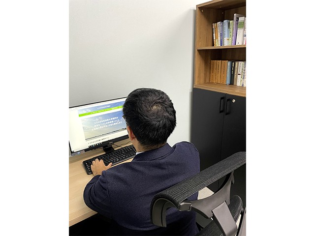 とうのはる司法書士事務所 会議 中2