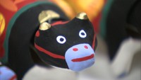 明治時代から続く伝統工芸の倉敷はりこ 来年の干支「丑」の人形作りが最盛期 岡山