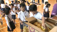 「ちょっと冷たくて味が濃い」 小学校で震度6の地震を想定した避難訓練、給食に非常食