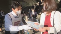 「11月までに2回目接種を」伊原木知事がワクチン接種呼び掛けチラシ配り〈新型コロナ〉