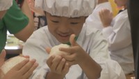 まもなく新米の季節! 園児がおにぎり作りに挑戦 岡山