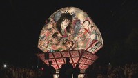 巨大ねぷたが練り歩く! 香川・琴平町でねぷた祭り