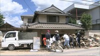 倉敷・真備町に多くのボランティア JRの運休区間で代行バス