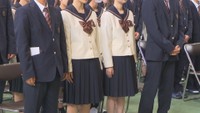 岡山南高校で入学式 多様な価値観に配慮し男女ともスーツとセーラー服から選択できるように