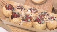 竹の色合いを生かしたたこ焼きも 「竹細工」の展示会 香川・さぬき市