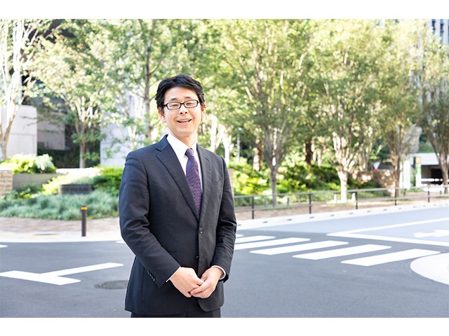 日比谷Ave.法律事務所 会議中3