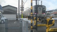 香川・三豊市の踏切で72歳男性が特急列車にはねられ死亡