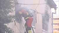 仏壇のろうろくが原因?岡山市で2階建てアパート全焼
