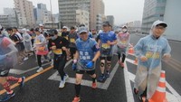 おかやまマラソンのランナーを後押し 「完走応援隊」に密着 岡山