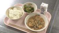 給食のメニューは誰が決めてる?大量の食材はどう切る? 給食にまつわる疑問【みんなのハテナ】