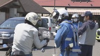 ツーリング中の事故に注意 道の駅で白バイ隊員が交通安全を呼び掛け 香川