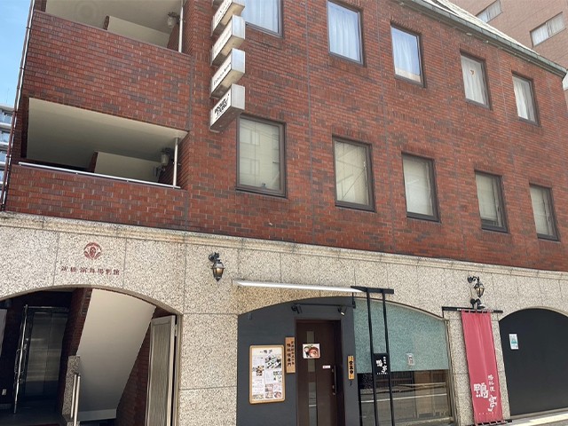 安井・原法律事務所 会議中2