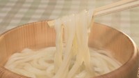 香川・琴平町の製麺所が「ビールうどん」を開発! 新型コロナ禍で苦しむ飲食店を支援