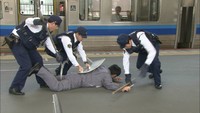 テロや迷惑行為に備えJR岡山駅で対応訓練 来年はG20閣僚会合も