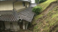 岡山県で大雨続く 高梁市で住宅の敷地に土砂(6日11時現在)