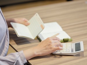 相続でもめるポイント2 故人の預貯金が引き出されていた時の対処法