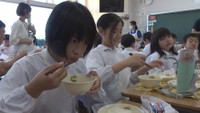 小豆島特産 手延べそうめんが学校給食に 香川