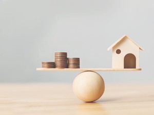 抵当権つき不動産を相続したら確認すべきこと 借金の相続、相続放棄も解説