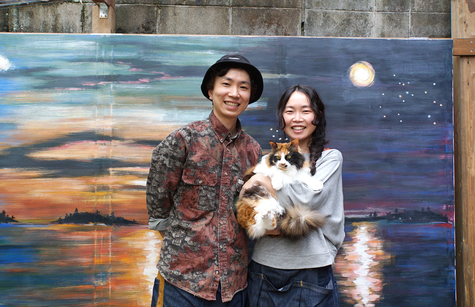人生という旅を彩る“お守り栞”を販売 こんぴらさんの麓で夫婦と猫が営む「栞と本とカレーの店」