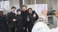 香川県の公立高校で自己推薦入試の合格発表「甲子園目指して頑張りたい」 1268人に一足早く喜びの春