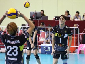 バレーボール熱が高まるタイ 新天地求めVリーグ選手が挑んだ