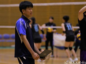 明大バレー、主務兼アナリストの陸川航は「影の功労者」