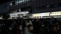 ハロウィーンの岡山駅前に仮装やメイクをした人など多数 トラブルはなし 岡山市