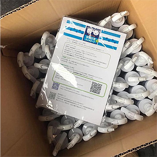 動物看護相談を受けたり、困りごとのニーズを拾うため、現地で配るチラシも、印刷して物資と一緒に送った(西村さん提供)