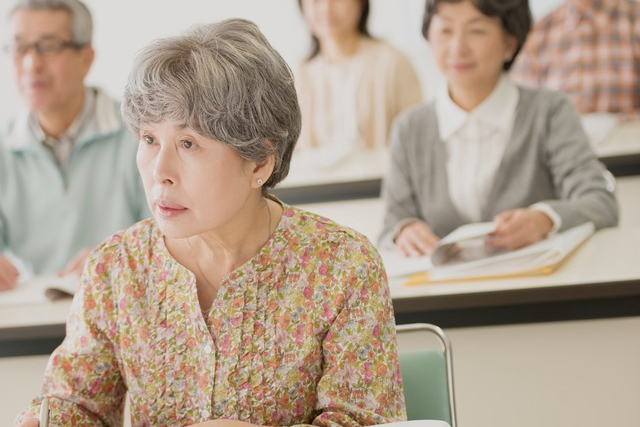 「学び」をしているシニア