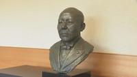 香川県独立の父・中野武営の胸像が完成 高松市出身の彫刻家が制作