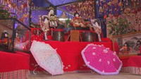 町並み生かしてひな人形展示 笠置シヅ子さんをテーマに傘の装飾も 香川・東かがわ市