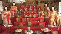 個性豊かなひな人形が町並みを彩る「引田ひなまつり」 3月2日はライトアップも 香川・東かがわ市