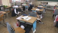 地震が起きたらすぐに身を守れる? 小学校などで「シェイクアウト」訓練 香川【こつこつ防災】