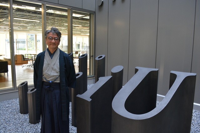 中村伊知哉さん