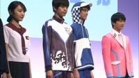 11月29日は「いい服の日」 制服の袖に定期入れを取り付けたユニークな作品も デザインコンクールの受賞作品がお披露目  岡山市