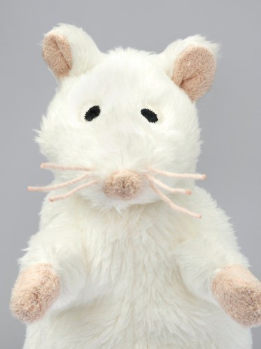 愛嬌たっぷりな顔。丸洗いもできます (イケア・ジャパン提供)